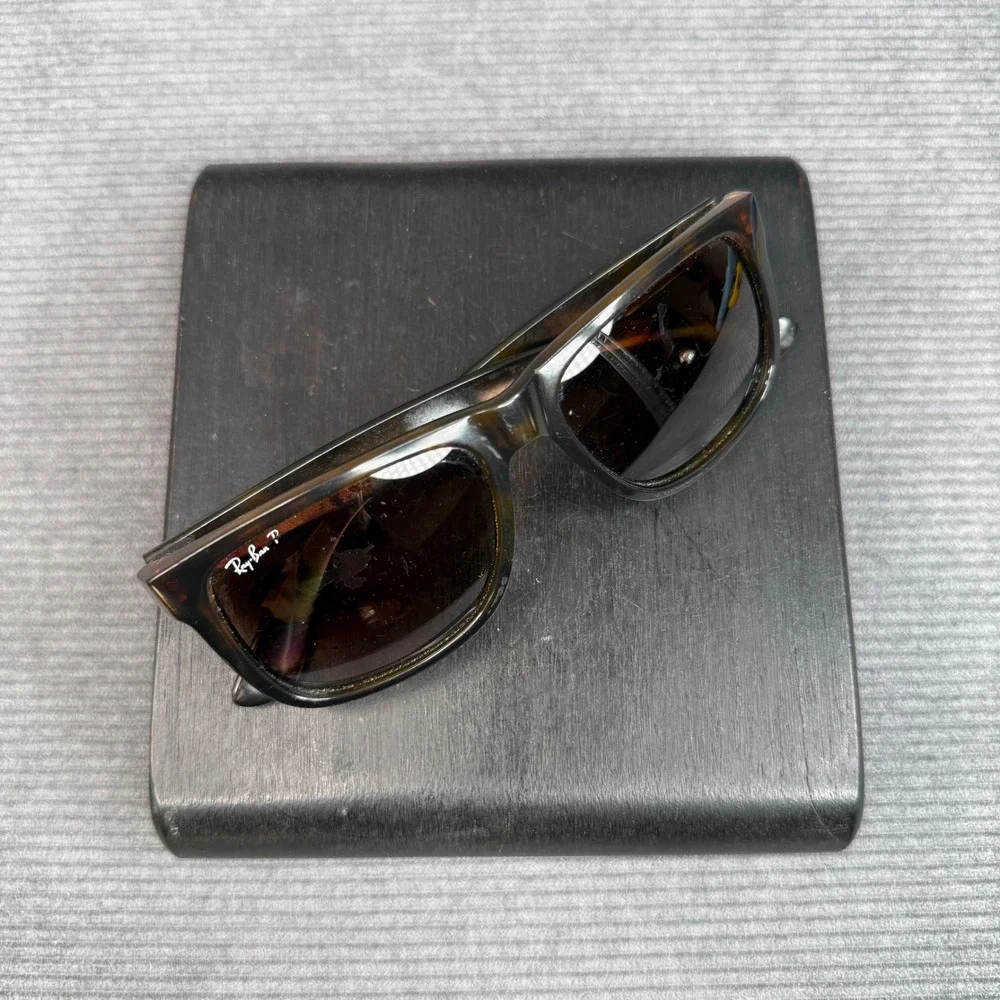 Ray-Ban Wayfarer Tortoise Shell Polarized Y2K Sunglasses Brown Lens Vtg